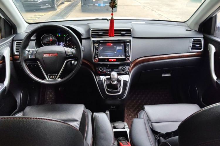 Used Haval H6 2014 Sport Version 1.5T Manual Two-Wheel Drive Elite Edition Center Console
