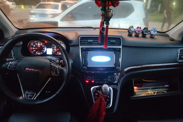 Used Haval H6 2014 Sport Version 1.5T Manual Two-Wheel Drive Elite Edition Center Console