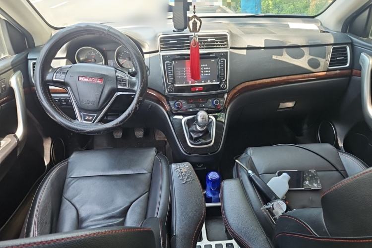 Used Haval H6 2014 Sport Version 1.5T Manual Two-Wheel Drive Elite Edition Center Console