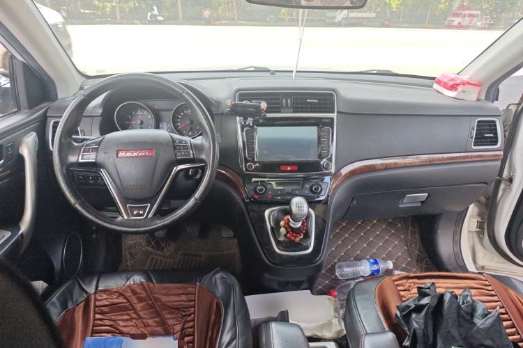 Used Haval H6 2014 Sport Version 1.5T Manual Two-Wheel Drive Elite Edition Center Console