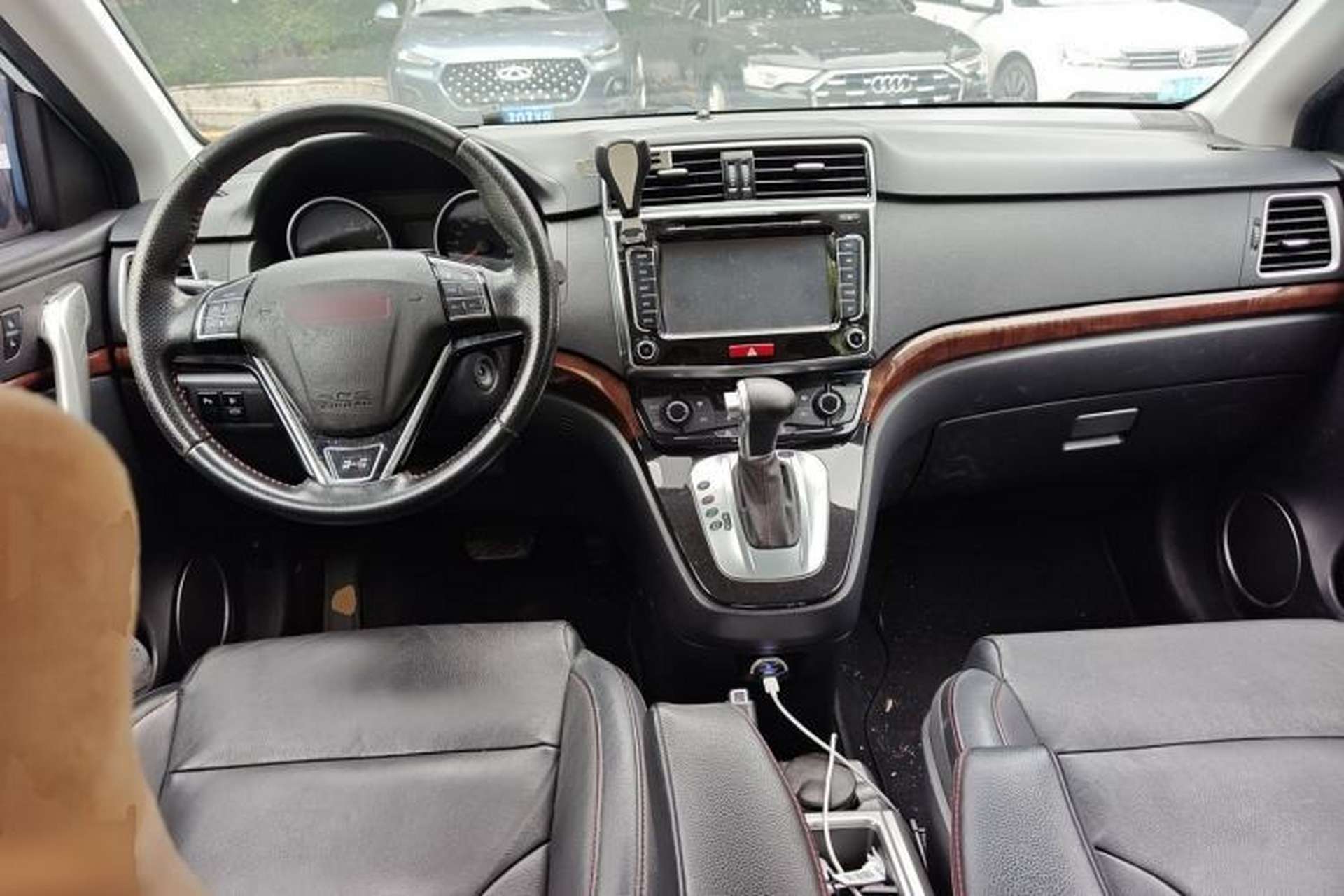 Used Haval H6 2014 Sport Edition 2.4L Automatic Elite Model Center Console