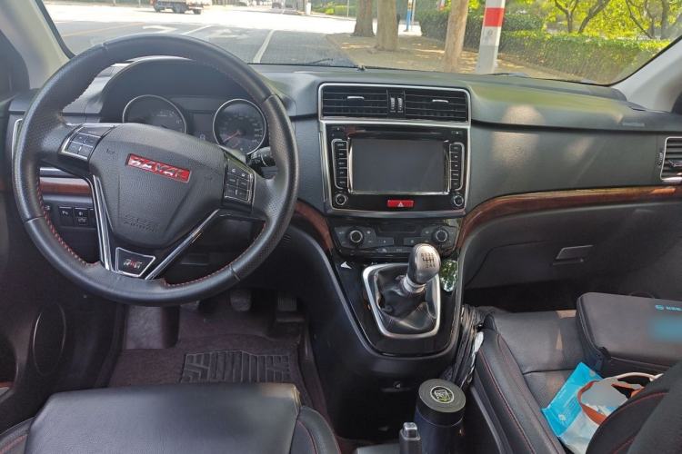 Used Haval H6 2014 Sport Version 1.5T Manual Two-Wheel Drive Elite Edition Center Console