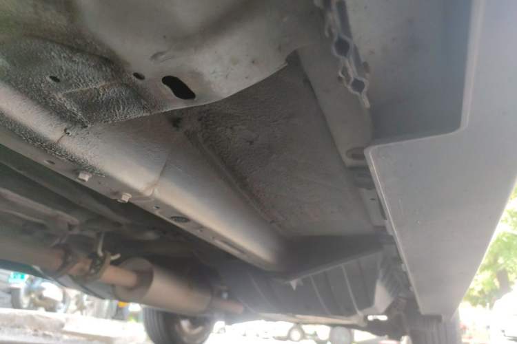 Used Haval H6 2014 Sport Version 1.5T Manual Two-Wheel Drive Elite Edition Chassis Front Left