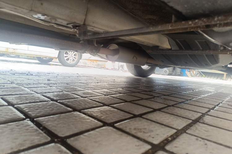 Used Haval H6 2014 Sport Version 1.5T Manual Two-Wheel Drive Elite Edition Chassis Front Left