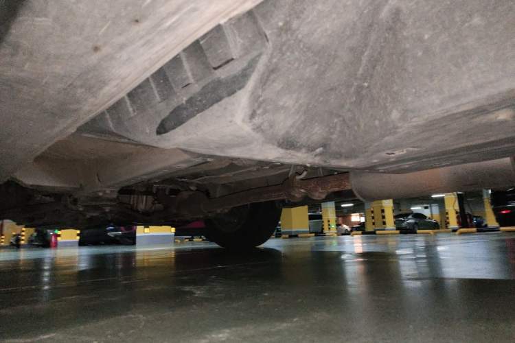 Used Haval H6 2014 Sport Version 1.5T Manual Two-Wheel Drive Elite Edition Chassis Front Right