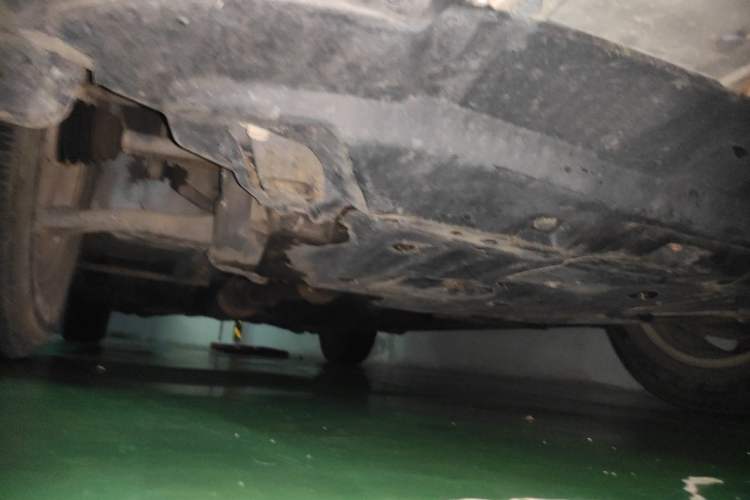 Used Haval H6 2014 Sport Version 1.5T Manual Two-Wheel Drive Elite Edition Chassis Front Right