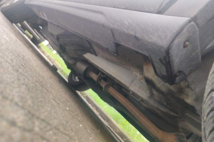 Used Haval H6 2014 Sport Version 1.5T Manual Two-Wheel Drive Elite Edition Chassis Front Right