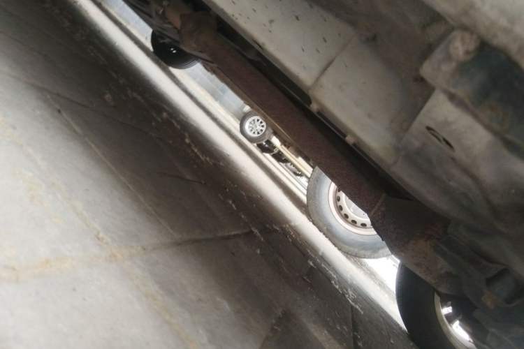 Used Haval H6 2014 Sport Version 1.5T Manual Two-Wheel Drive Elite Edition Chassis Front Right