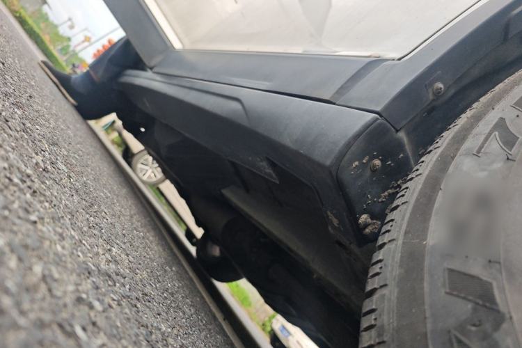 Used Haval H6 2014 Sport Version 1.5T Manual Two-Wheel Drive Elite Edition Chassis Front Right