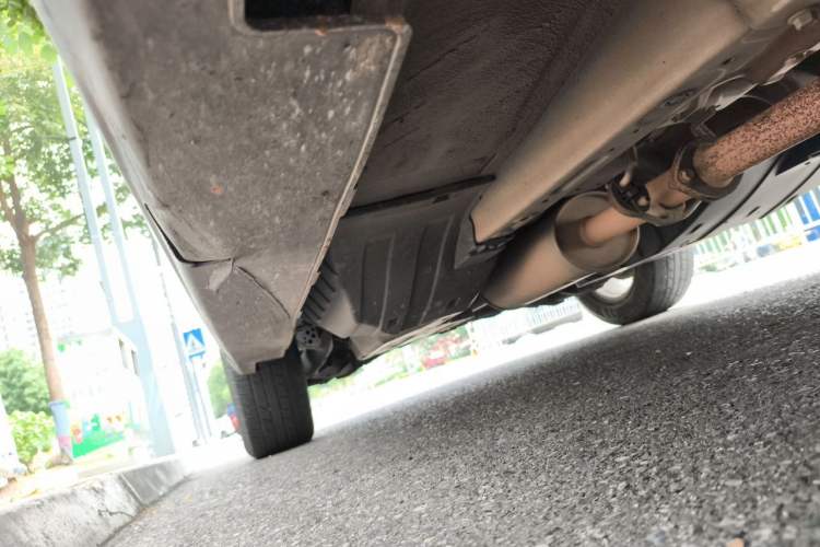 Used Haval H6 2014 Sport Version 1.5T Manual Two-Wheel Drive Elite Edition Chassis Front Right
