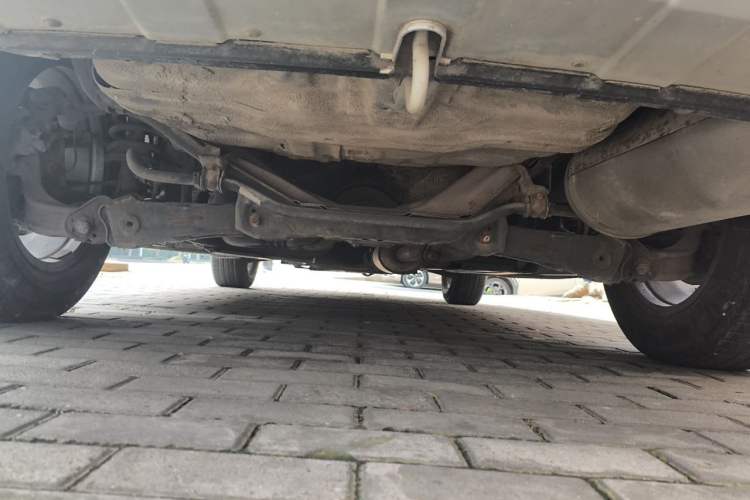 Used Haval H6 2014 Sport Version 1.5T Manual Two-Wheel Drive Elite Edition Chassis Rear