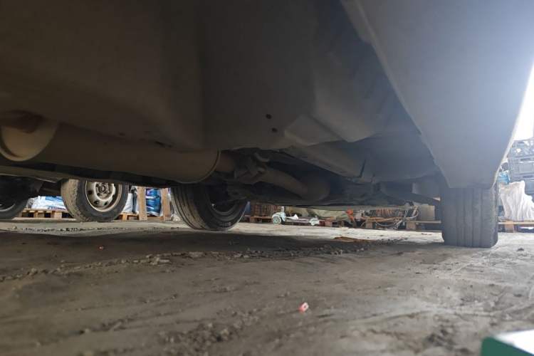 Used Haval H6 2014 Upgraded Model 1.5T Manual Two-Wheel Drive Elite Version Chassis Rear Right