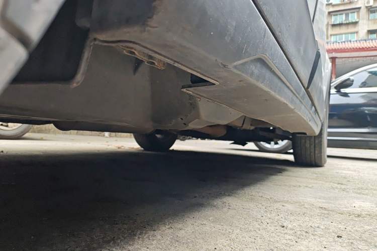 Used Haval H6 2014 Sport Version 1.5T Manual Two-Wheel Drive Elite Edition Chassis Rear Right
