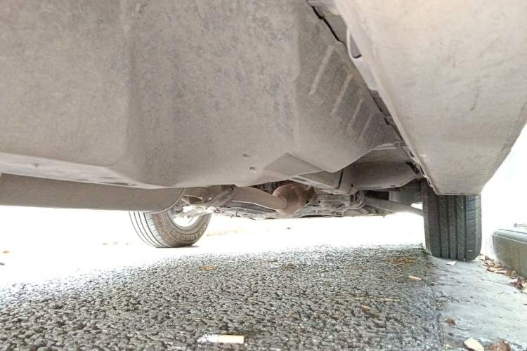 Used Haval H6 2014 Upgraded Model 1.5T Manual Two-Wheel Drive Elite Version Chassis Rear Right