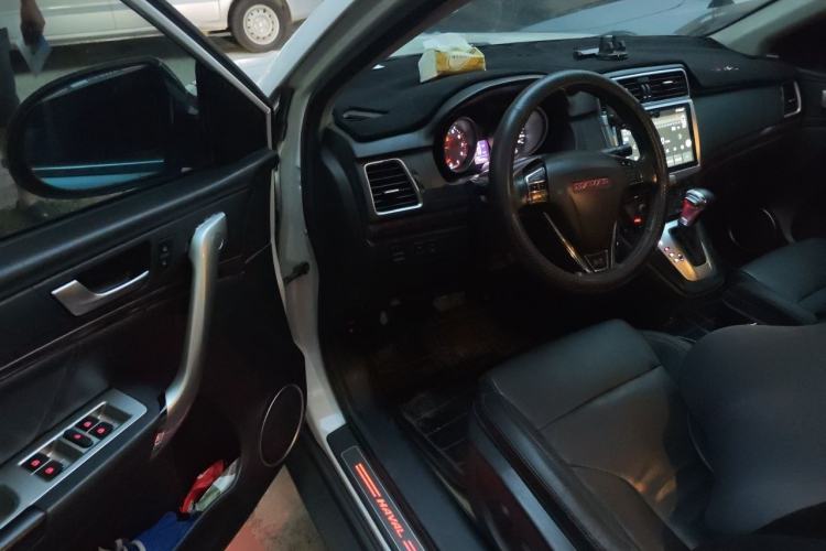 Used Haval H6 2014 Sport Edition 2.4L Automatic Elite Model Driver Seat