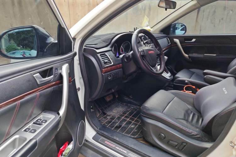 Used Haval H6 2014 Sport Edition 2.4L Automatic Elite Model Driver Seat
