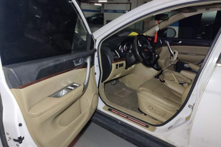 Used Haval H6 2014 Sport Edition 2.4L Automatic Elite Model Driver Seat