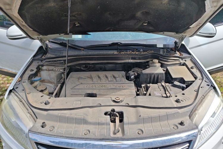 Used Haval H6 2014 Sport Version 1.5T Manual Two-Wheel Drive Elite Edition Engine Bay