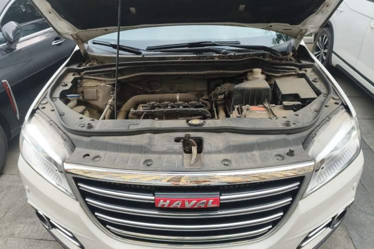 Used Haval H6 2014 Sport Version 1.5T Manual Two-Wheel Drive Elite Edition Engine Bay
