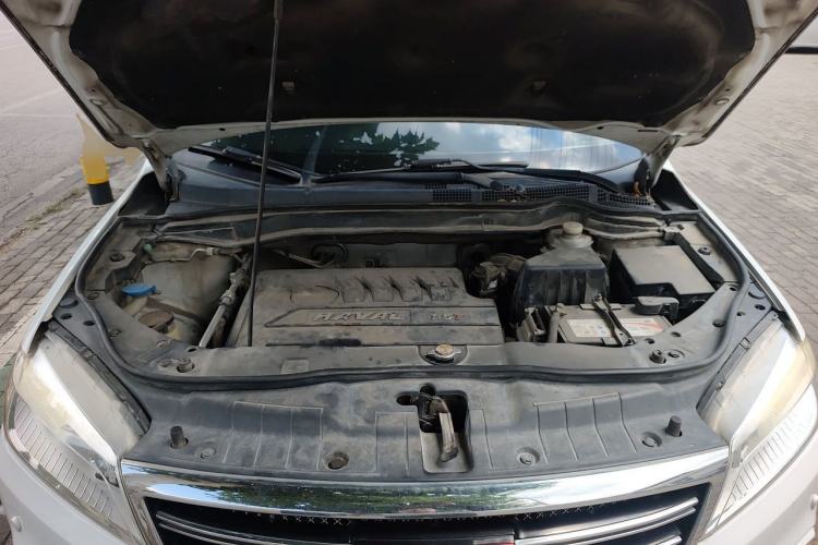 Used Haval H6 2014 Sport Version 1.5T Manual Two-Wheel Drive Elite Edition Engine Bay