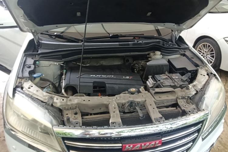 Used Haval H6 2014 Sport Version 1.5T Manual Two-Wheel Drive Elite Edition Engine Bay