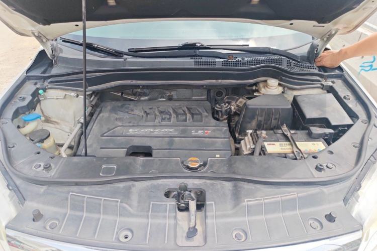 Used Haval H6 2014 Sport Version 1.5T Manual Two-Wheel Drive Elite Edition Engine Bay