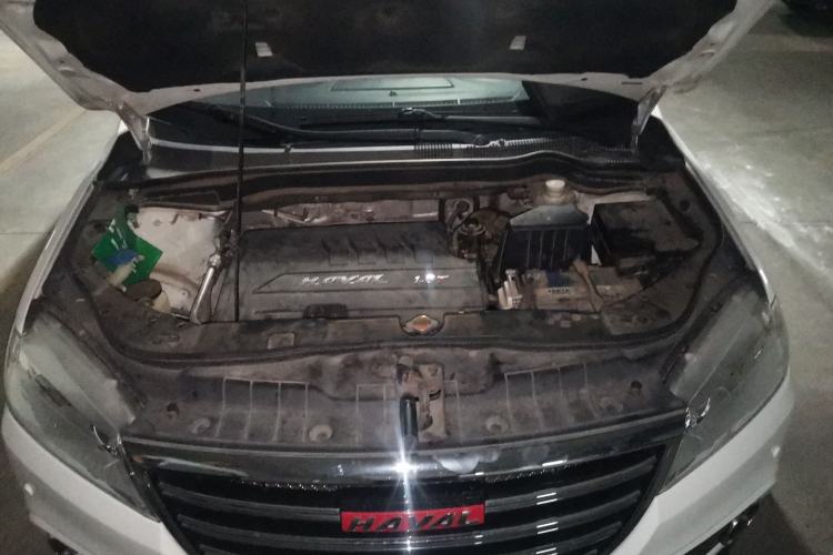 Used Haval H6 2014 Sport Version 1.5T Manual Two-Wheel Drive Elite Edition Engine Bay