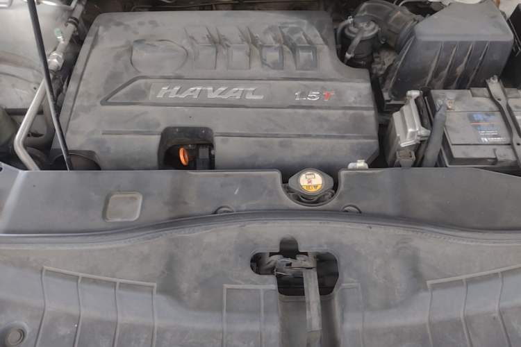 Used Haval H6 2014 Sport Version 1.5T Manual Two-Wheel Drive Elite Edition Engine Bay