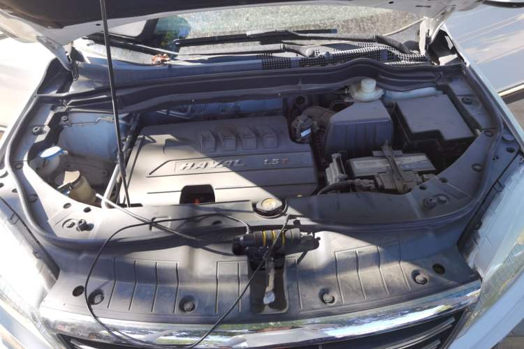 Used Haval H6 2014 Sport Version 1.5T Manual Two-Wheel Drive Elite Edition Engine Bay