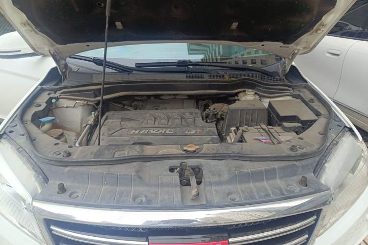 Used Haval H6 2014 Sport Version 1.5T Manual Two-Wheel Drive Elite Edition Engine Bay