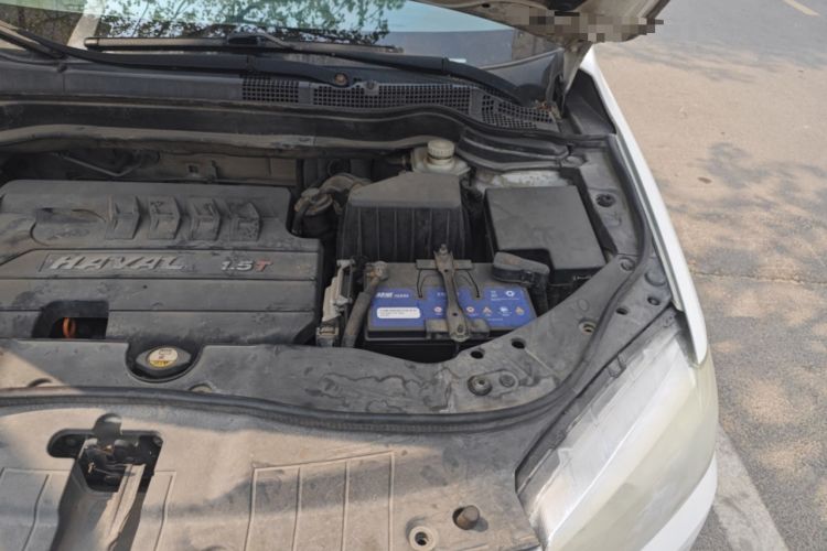 Used Haval H6 2014 Sport Version 1.5T Manual Two-Wheel Drive Elite Edition Engine Bay Left