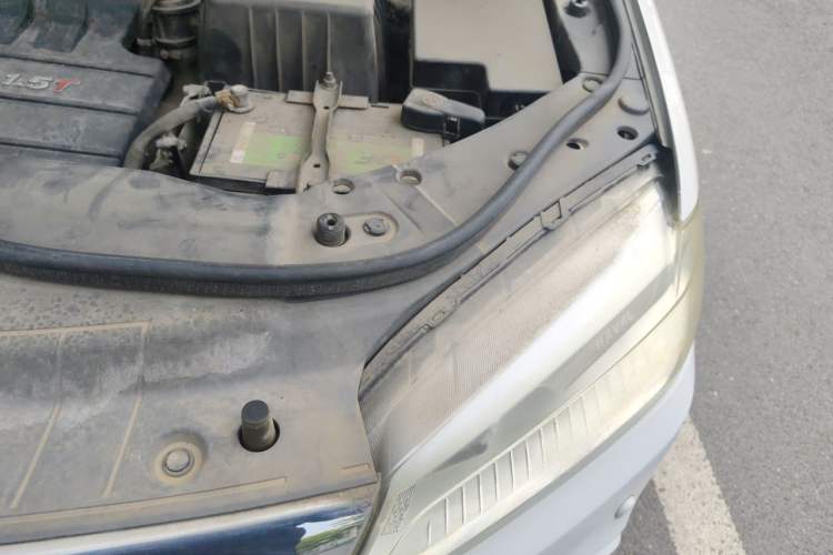 Used Haval H6 2014 Sport Version 1.5T Manual Two-Wheel Drive Elite Edition Engine Bay Left