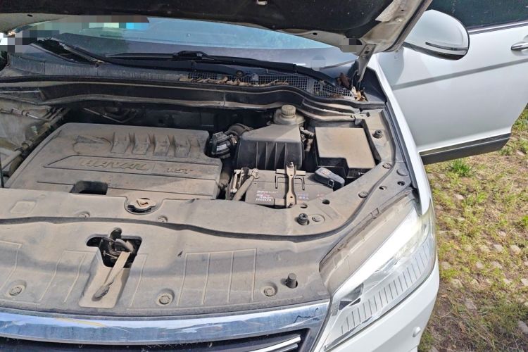 Used Haval H6 2014 Sport Version 1.5T Manual Two-Wheel Drive Elite Edition Engine Bay Left