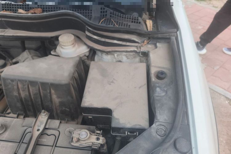 Used Haval H6 2014 Sport Version 1.5T Manual Two-Wheel Drive Elite Edition Engine Bay Left