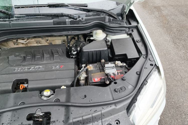 Used Haval H6 2014 Sport Version 1.5T Manual Two-Wheel Drive Elite Edition Engine Bay Left