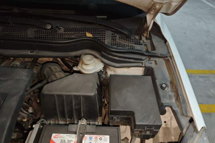 Used Haval H6 2014 Sports Edition 2.4L Automatic Prestige Model Engine Bay Left