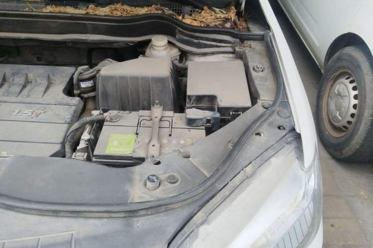 Used Haval H6 2014 Sport Version 1.5T Manual Two-Wheel Drive Elite Edition Engine Bay Left
