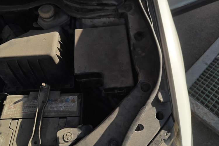 Used Haval H6 2014 Sport Version 1.5T Manual Two-Wheel Drive Elite Edition Engine Bay Left