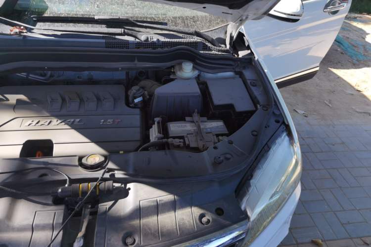 Used Haval H6 2014 Sport Version 1.5T Manual Two-Wheel Drive Elite Edition Engine Bay Left