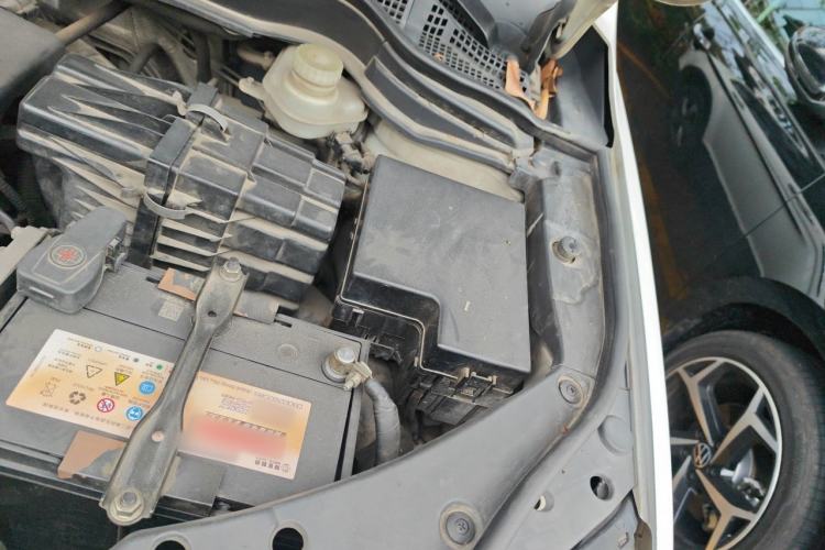 Used Haval H6 2014 Sports Edition 2.4L Automatic Prestige Model Engine Bay Left