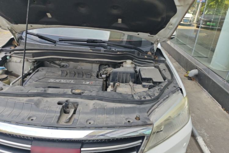Used Haval H6 2014 Sport Version 1.5T Manual Two-Wheel Drive Elite Edition Engine Bay Left
