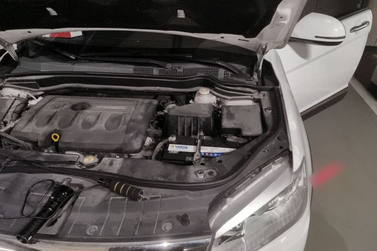 Used Haval H6 2014 Sport Edition 2.0T Diesel Manual 4x4 Elite Model Engine Bay Left