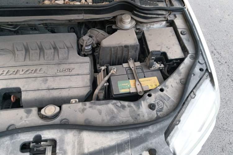Used Haval H6 2014 Sport Version 1.5T Manual Two-Wheel Drive Elite Edition Engine Bay Left