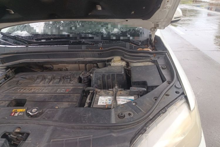 Used Haval H6 2014 Sport Version 1.5T Manual Two-Wheel Drive Elite Edition Engine Bay Left