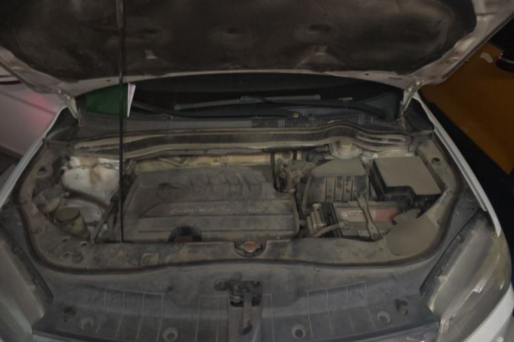 Used Haval H6 2014 Sport Version 1.5T Manual Two-Wheel Drive Elite Edition Engine Bay
