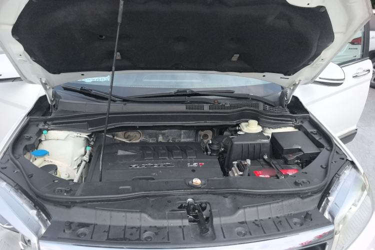 Used Haval H6 2014 Sport Version 1.5T Manual Two-Wheel Drive Elite Edition Engine Bay