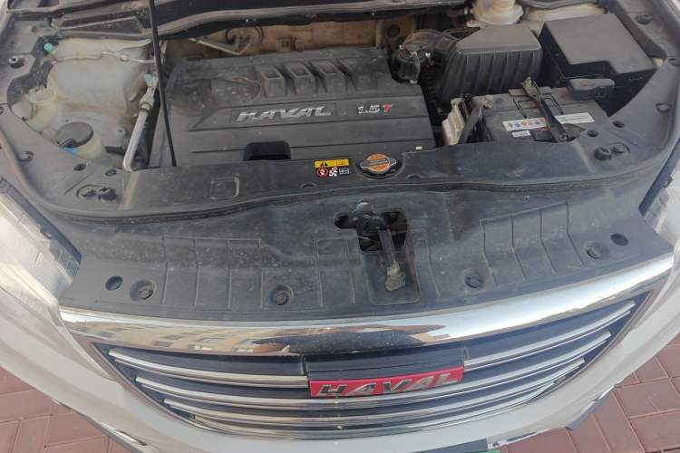 Used Haval H6 2014 Sport Version 1.5T Manual Two-Wheel Drive Elite Edition Engine Bay