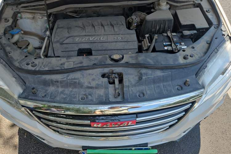 Used Haval H6 2014 Sport Version 1.5T Manual Two-Wheel Drive Elite Edition Engine Bay