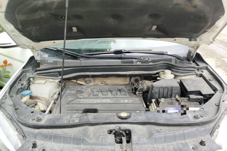 Used Haval H6 2014 Sport Version 1.5T Manual Two-Wheel Drive Elite Edition Engine Bay