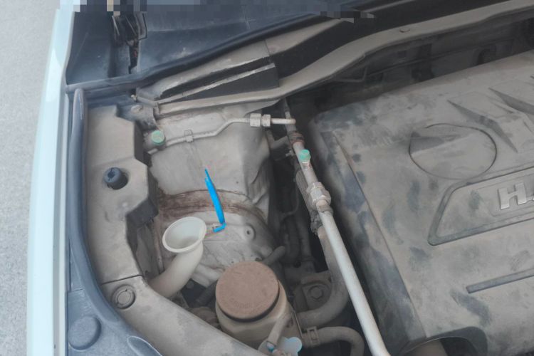 Used Haval H6 2014 Sport Version 1.5T Manual Two-Wheel Drive Elite Edition Engine Bay Right